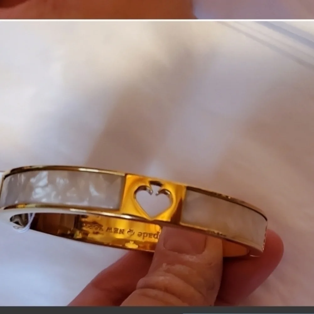 Kate Spade punch hinged bracelet NWT‎ - Picture 6 of 6